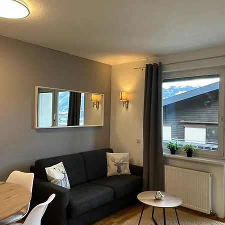 Seeblick 7 Apartment Zell am See